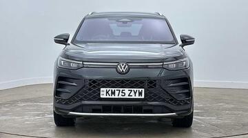 2025 Volkswagen TSI eHybrid 19.7kWh R-Line DSG Euro 6 5-door (Green) - Image: 7