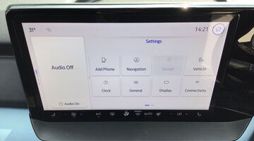 2026 Ford 43kWh Active Auto 5-door (Black) - Image: 31