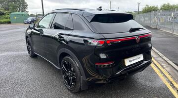 2026 Volkswagen ETSI MHEV R-Line DSG Euro 6 5-door (Black) - Image: 29