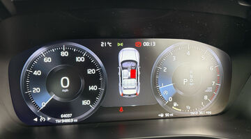 2020 Volvo 2.0 T5 R-Design Auto Euro 6 5-door (Red) - Image: 12