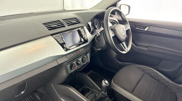 2019 Škoda 1.0 TSI SE Euro 6 5-door (Silver) - Image: 2