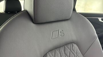 2026 Audi 2.0 TFSI Edition 1 S Tronic Euro 6 5-door (Red) - Image: 24
