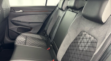 2024 Volkswagen ETSI MHEV Black Edition DSG Euro 6 5-door (Grey) - Image: 32