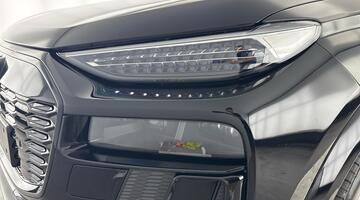 2026 Audi SQ6 SUV Vorsprung e-tron 360,00 kW (Black) - Image: 44
