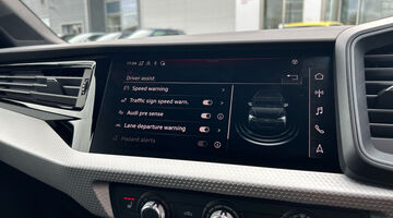 2026 Audi 1.0 TFSI 30 S line Sportback S Tronic Euro 6 5-door (Grey) - Image: 39