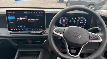 2026 Volkswagen Match 1.5 eTSI 150 PS 7-Speed DSG 5-door (Black) - Image: 8