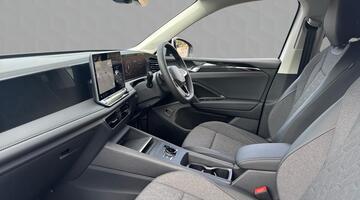 2026 Volkswagen ETSI MHEV Match DSG Euro 6 5-door (White) - Image: 2