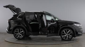 2026 Volkswagen ETSI MHEV Elegance DSG Euro 6 5-door (Black) - Image: 10