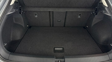 2025 Volkswagen TSI Style Euro 6 5-door (Silver) - Image: 32