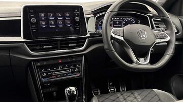 2025 Volkswagen TSI R-Line Euro 6 5-door (Unlisted) - Image: 2