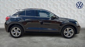 2025 Volkswagen 2.0 TDI R-Line DSG Euro 6 5-door (Black) - Image: 4
