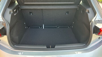 2026 CUPRA E-Boost 59kWh V1 Auto 5-door (Silver) - Image: 17