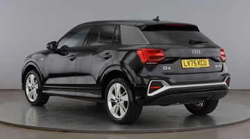 2025 Audi TFSI CoD 35 S line S Tronic Euro 6 5-door (Black) - Image: 3