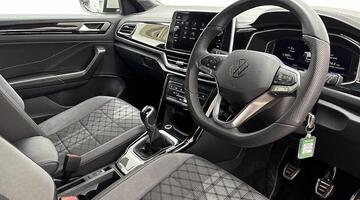 2025 Volkswagen TSI R-Line Euro 6 5-door (Grey) - Image: 6