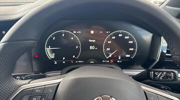 2026 Volkswagen Final Edition 3.0 TDI 4MOTION 286 PS 8-Speed Tiptronic 5-door (Blue) - Image: 11