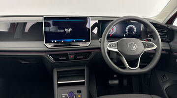 2026 Volkswagen 2.0 TDI Match DSG Euro 6 5-door (Red) - Image: 9