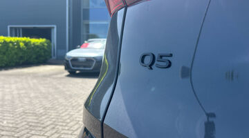 2026 Audi 2.0 TDI S line Sportback S Tronic quattro Euro 6 5-door (Grey) - Image: 17