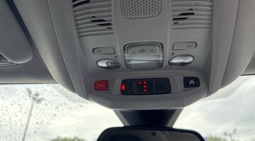 2020 Citroen PureTech Flair Euro 6 5-door (White) - Image: 44