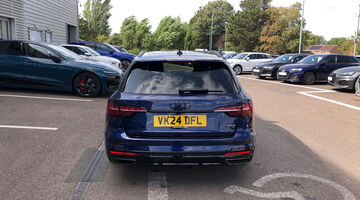 2024 Audi 2.0 TDI 40 Black Edition S Tronic quattro Euro 6 5-door (Blue) - Image: 10