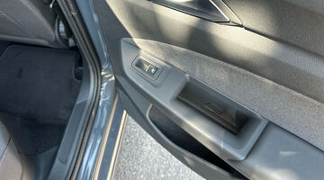 2026 Volkswagen ETSI MHEV Match DSG Euro 6 5-door (Grey) - Image: 28