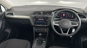 2023 Volkswagen TSI Life DSG Euro 6 5-door (White) - Image: 9
