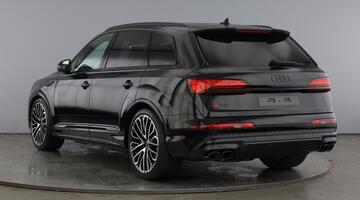 2026 Audi 4.0 TFSI V8 Black Edition Tiptronic quattro Euro 6 5-door (Black) - Image: 3
