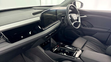 2025 Audi 100kWh Performance Sport Auto 5-door (Grey) - Image: 2