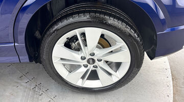 2026 Audi TFSI CoD 35 S line S Tronic Euro 6 5-door (Blue) - Image: 35