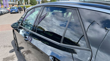 2026 Volkswagen Pro S 79kWh Match Auto 5-door (Black) - Image: 33