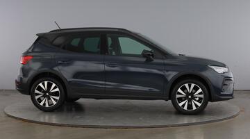 2026 SEAT 1.0 TSI FR DSG Euro 6 5-door (Multicolour) - Image: 4