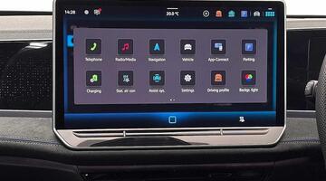 2026 Volkswagen TSI eHybrid 19.7kWh Black Edition DSG Euro 6 5-door (Grey) - Image: 11