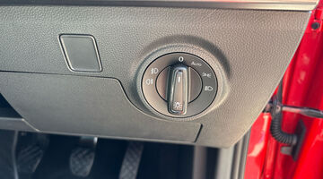2026 SEAT 1.0 TSI FR Euro 6 5-door (Red) - Image: 24