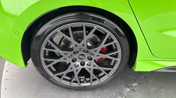 2026 Audi RS 3 Sportback Carbon Black 400 PS S tronic (Green) - Image: 30