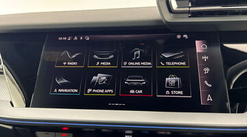 2025 Audi TFSIe 40 S line Sportback S Tronic Euro 6 5-door 17.9kWh (Black) - Image: 18