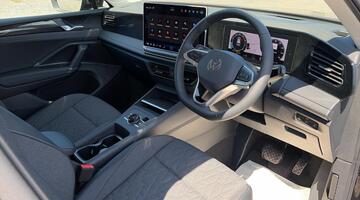 2026 Volkswagen ETSI MHEV Match DSG Euro 6 5-door (Black) - Image: 20