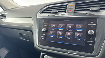 2023 Volkswagen TSI Life DSG Euro 6 5-door (White) - Image: 19