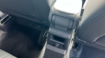 2025 Audi TFSI CoD 35 Black Edition S Tronic Euro 6 5-door (White) - Image: 9