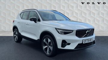 2025 Volvo 2.0 B4 MHEV Plus Dark DCT Auto Euro 6 5-door (White) - Image: 1