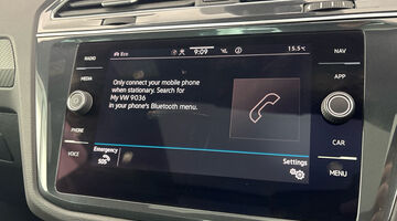 2023 Volkswagen 2.0 TDI R-Line DSG 4Motion Euro 6 5-door (Black) - Image: 28