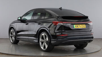 2025 Audi 45 Black Edition Sportback Auto quattro 5-door 82kWh (Black) - Image: 3
