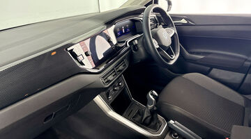 2024 Volkswagen 1.0 TSI Match Euro 6 5-door (Black) - Image: 2