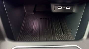 2025 Volkswagen 2.0 TSI GTI DSG Euro 6 5-door (Grey) - Image: 24