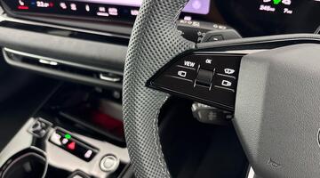 2026 Audi Saloon Black Edition e-hybrid quattro 299 PS S tronic (Red) - Image: 26