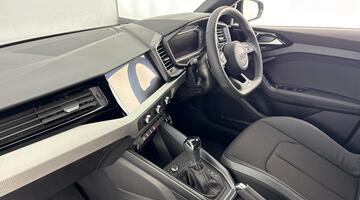 2026 Audi 1.0 TFSI 30 Black Edition Sportback S Tronic Euro 6 5-door (Green) - Image: 2