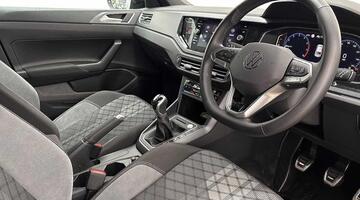 2026 Volkswagen 1.0 TSI Black Edition Euro 6 5-door (Green) - Image: 6