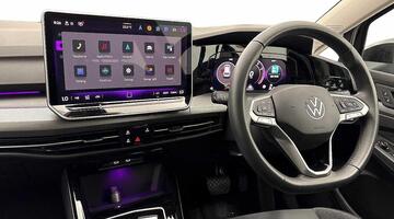 2025 Volkswagen ETSI MHEV Style DSG Euro 6 5-door (Black) - Image: 2