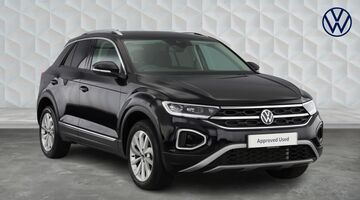2025 Volkswagen 2.0 TDI Style DSG Euro 6 5-door (Black) - Image: 1