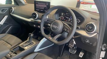 2026 Audi TFSI CoD 35 Black Edition S Tronic Euro 6 5-door (Black) - Image: 14