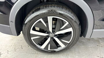 2026 Volkswagen 2.0 TDI Elegance DSG Euro 6 5-door (Black) - Image: 29