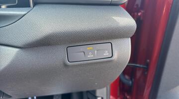 2026 Volkswagen New Life 1.5 eTSI 116 PS 7-speed DSG 5-door (Red) - Image: 12